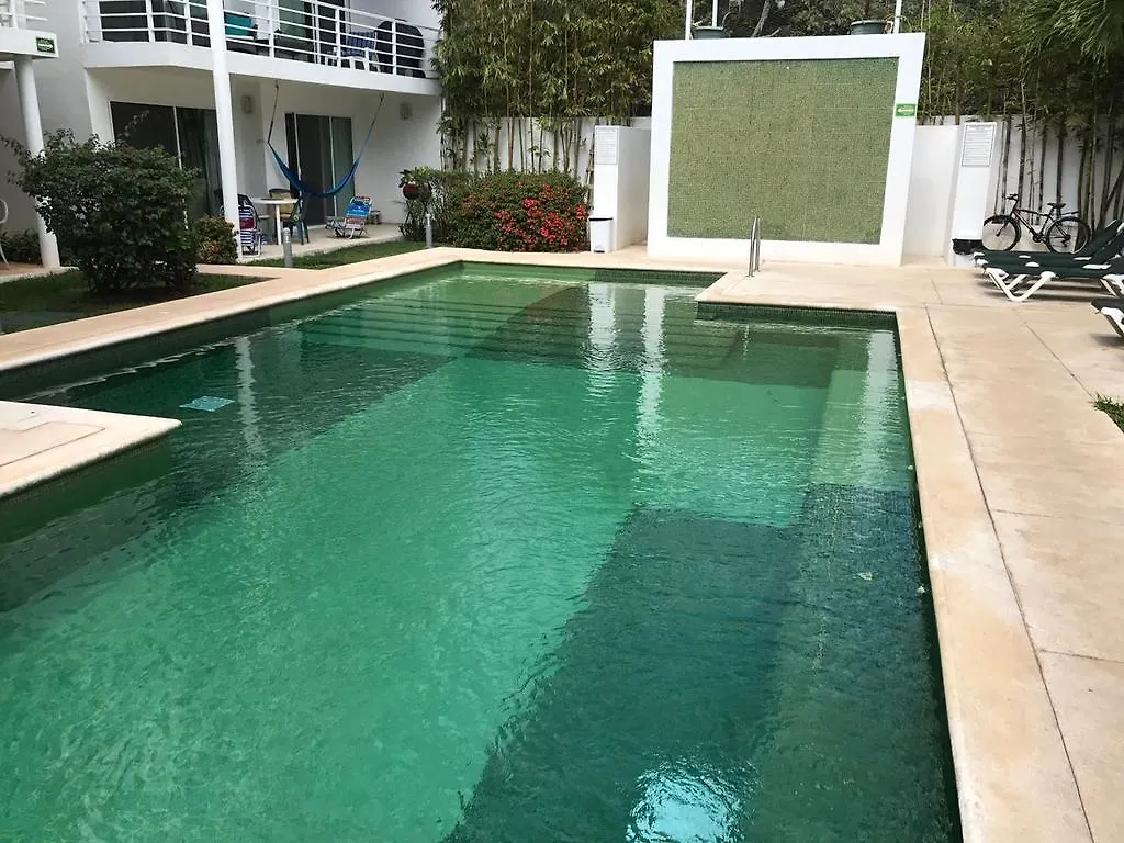 アパート Condominio Pelicano プレヤデルカーメン メキシコ